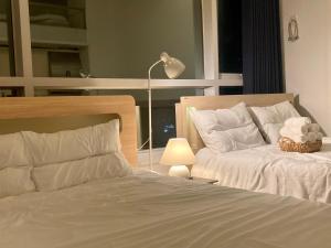 Aliens cozy loft apartment