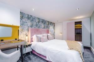 Stylish Boutique Flat in Harrogate - Sleeps 16