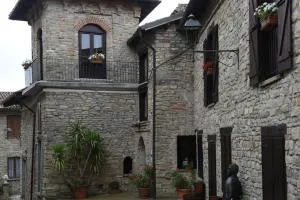 Il borgo come in un castello - Bistagno