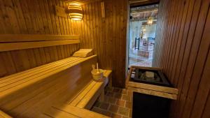 Maisons de vacances FERME DU POIRIER, Piscine & Spa : photos des chambres