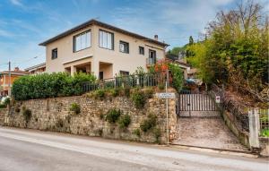 Gorgeous Apartment In Il Ferrone