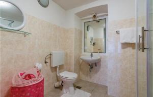 Cozy Apartment In Rovinj With Wifi