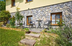 2 Bedroom Nice Home In Donja Stubica