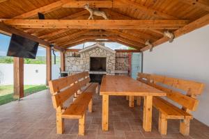 Traditional Comfort Casa Natura with 36m2 Pool