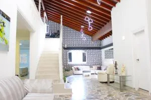 Luxury Villa at Poblado 6 BDRM Epic Manor - 恩维加多