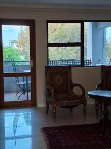 Live in Sandton City