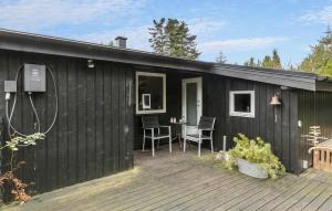 Nice Home In Hals With Wifi