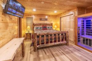 Real Log Cabin With Amazing Views, Hot Tub, Sauna, Games