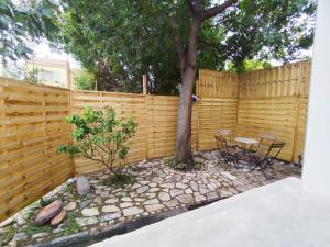 Appartements Appart t2 - jusqu-a 4 couchages - avec jardin : photos des chambres