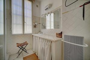 Bohème 2 chambres SUQUET- CENTRE HISTORIQUE A2B159