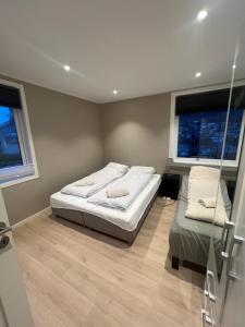Modern apartment with free parking