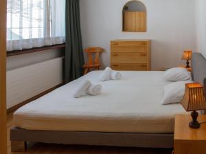 Apartment Rosablanche A21 by Interhome