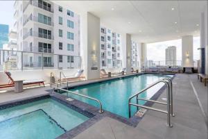Charming 2 BR Downtown Miami 2106 Free Parking