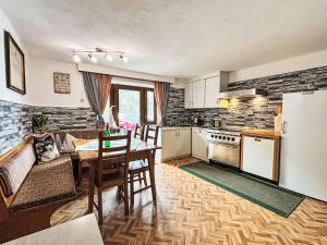 Holiday Home Willi by Interhome