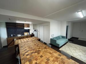 MAGURO BLDG by WhyKumano