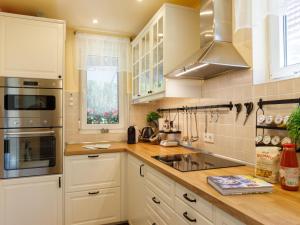 Holiday Home Hanna by Interhome