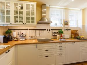 Holiday Home Hanna by Interhome