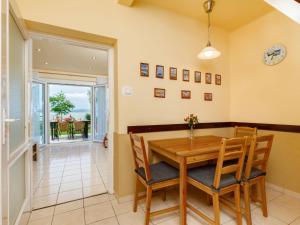 Holiday Home Hanna by Interhome