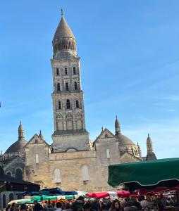Hotels Bristol Logis Cit'Hotel Perigueux Centre : photos des chambres