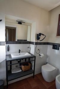 Tenuta del Duca Fiumicino Locanda e Hostaria Guest House