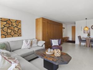 Apartment A302 by Interhome