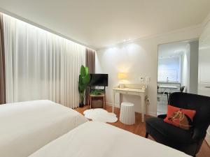 Standard Deluxe Type D2