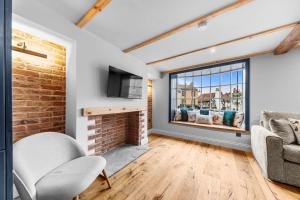 Tilly's Cosy Cottage Retreats - Cave Cottage