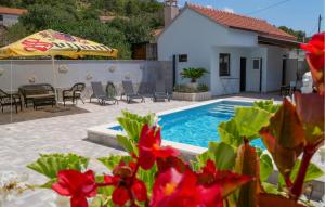 3 Bedroom Amazing Home In Vinovac 
