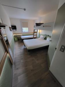 Hotels Ibis Budget Marseille Valentine : photos des chambres