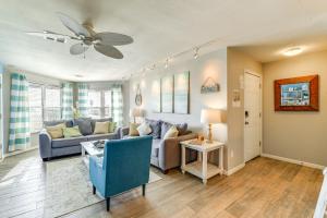 Balcony, Pool and Beach Access Port Aransas Condo!