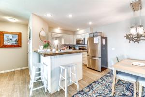 Balcony, Pool and Beach Access Port Aransas Condo!