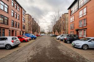 Stunning Ground Floor flat in Southside.