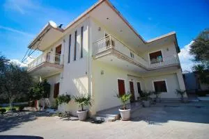 The Olives Lazarat - Kordhocë