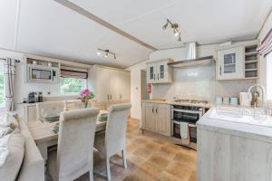 Stonechat - Norfolk Cottage Agency