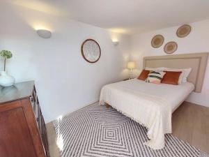 Apartment Oceans Window