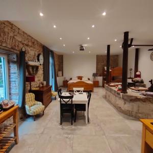 Maisons d'hotes Gites du Longevent Appartement du Moulin Perouges : photos des chambres