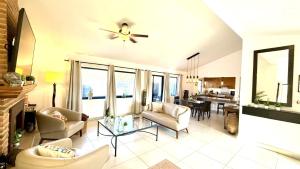 Ajijic Lake Chapala Villas - Private Gym - Pickleball court