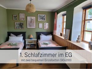 Ferienhaus Lebuserland für bis zu 4 Personen mit 1300 qm Garten und Privatsauna, grandiosen Blick über die Oder, sonntags late check out bis 18 Uhr inklusive