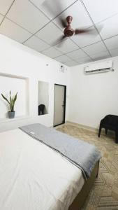 Wayside Villa