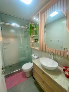 5 min Centro-Estacionamento-Apto 2 dorm-6 pessoas-Ar Cond-Wifi