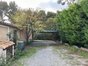 Villas La Roche Bleue - Villa de charme avec vue exceptionnelle bord de mer piscine privee jardin et terrasse : photos des chambres
