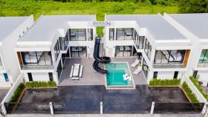 BOSS Luxury PoolVilla Pattaya Bang Saray Beach 8 Bedrooms - 4hvězdičkové hotely ve městě Bang Sare