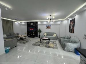 Cozy Modern Apartment In El-Nozha by Landmark Stays