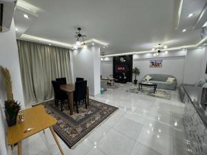 Cozy Modern Apartment In El-Nozha by Landmark Stays