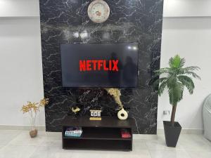 Cozy Modern Apartment In El-Nozha by Landmark Stays