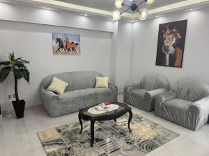 Cozy Modern Apartment In El-Nozha by Landmark Stays