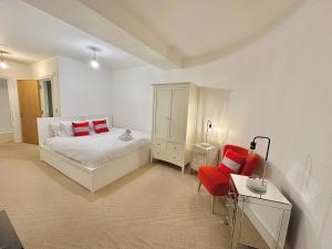 The grange penthouse F2