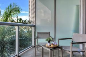 Great views Apartment with Pool-Balcony-Gym