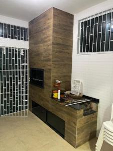 Casa a 300 Mts da Praia - 4 Quartos sendo 2 Suítes, Ar Condicionado