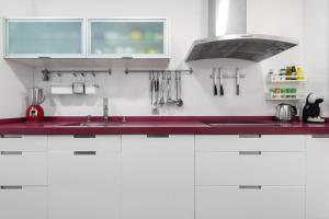 Spacious Refurbished with Parking-3BD 2BT-Retiro